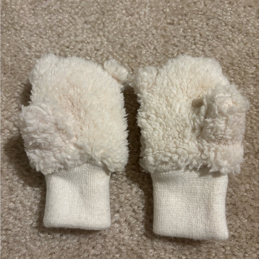GAP Baby LOT Cream Fleece Hoodie and Onesie - Picture 5 of 9